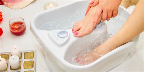 Unlock the Secrets of a Divine Foot Spa Experience